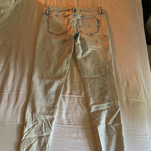 Low-rise, bleached jeans - Picture 2 of 3